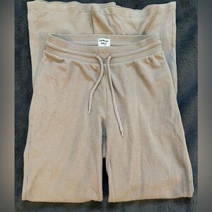 aritzia lounge pants